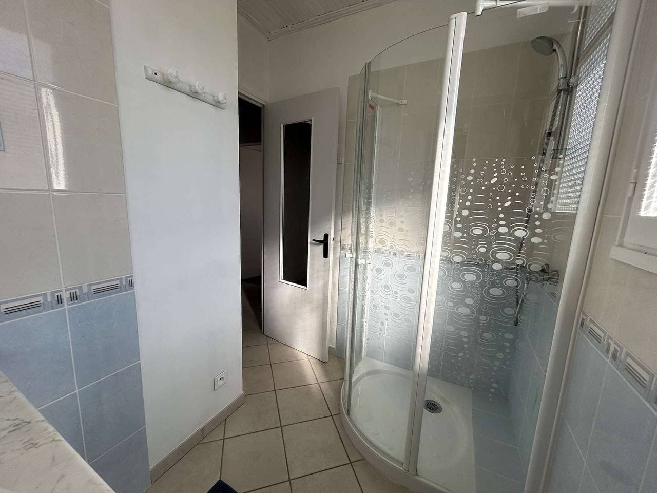 Foto 11 von 30: 5-Zimmer-Haus mit geschlossenem Garten und Meerblick in l'Herbaudière