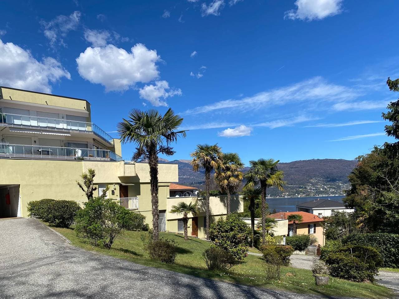 Foto 4 von 19: Marconi Lake View apartment in Baveno