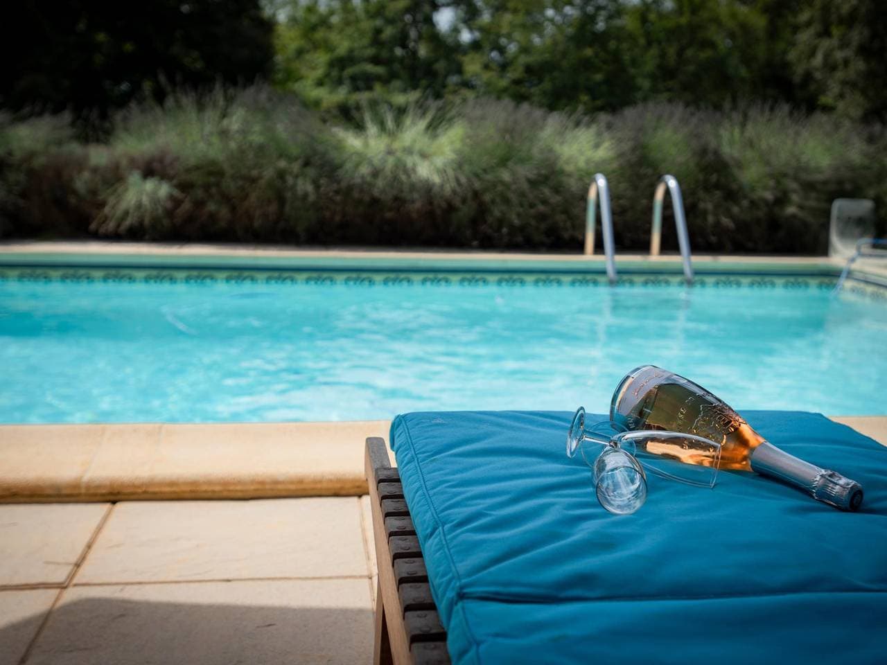 Foto 7 von 50: Großes super attraktives Haus mit privatem Pool