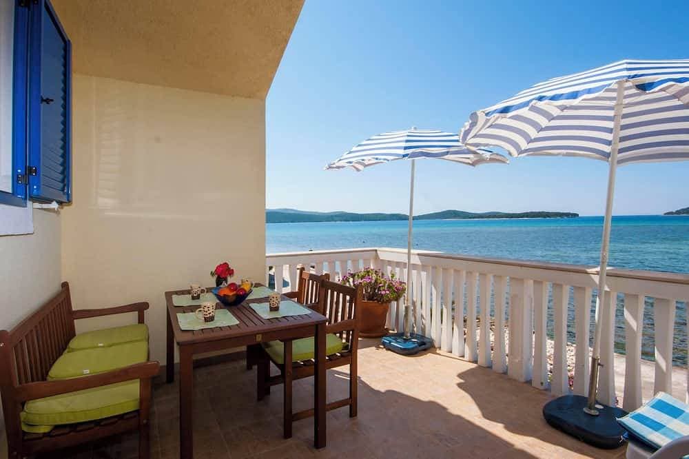 Apartment Grivicic A1 mit Meerblick auf der Insel Krapanj 1