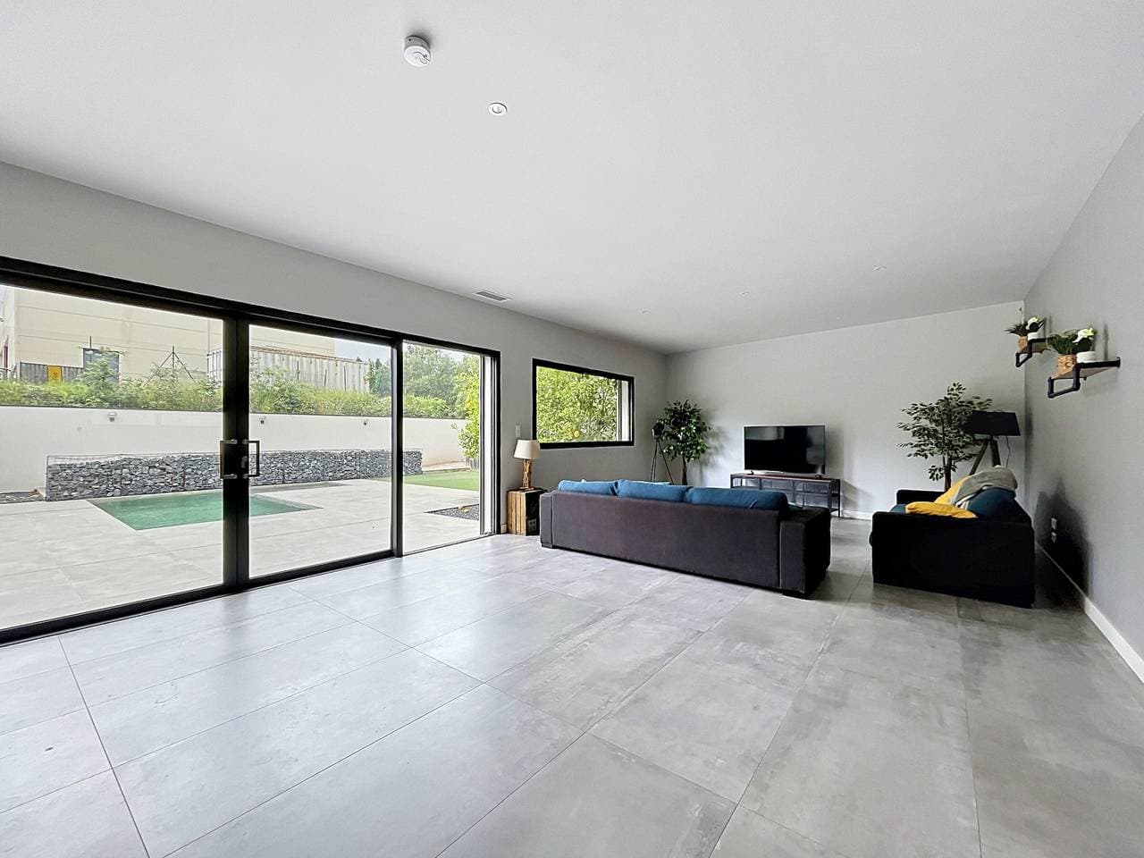 Foto 5 von 29: Zeitgenössische Villa mit Pool und Bergblick