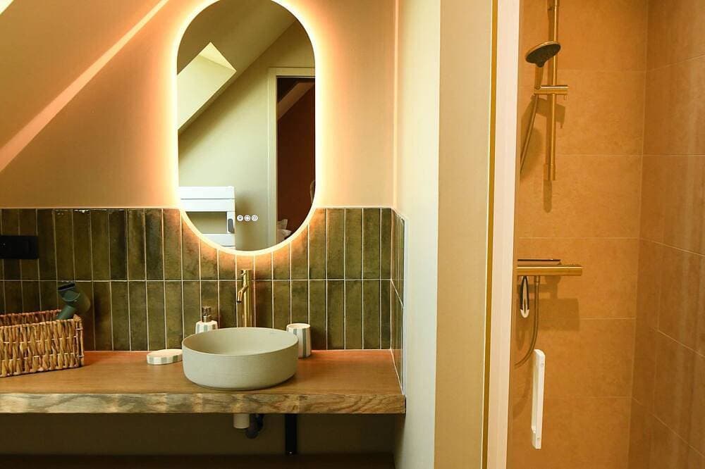Foto 4 von 15: Gîte Terre - Indoor swimming pool