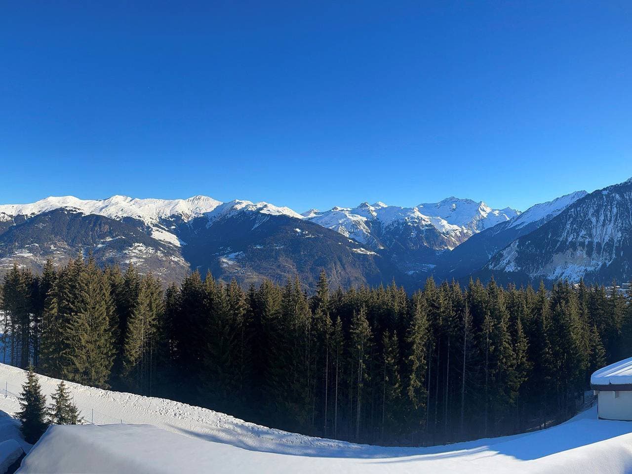 Foto 7 von 20: 2* T2 in Courchevel, Pistenaccess, Parkplatz, Talblick, 4 Pers.