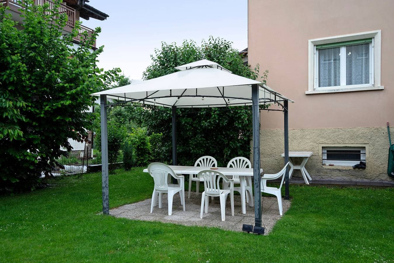 Foto 4 von 32: Ferienwohnung 'Marconi 35 Pergine' mit Bergblick, Gemeinschaftsgarten und Wi-Fi