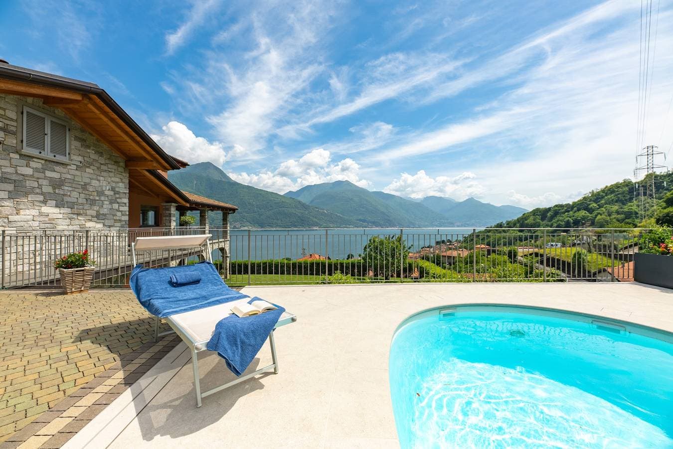 Foto 6 von 28: Zimmer 'Elena' mit Gemeinschaftspool, WLAN und Klimaanlage