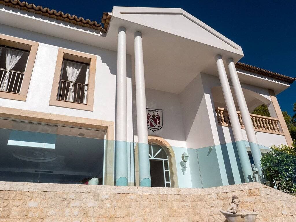 Foto 3 von 20: Portals Hills by Balearic Villas