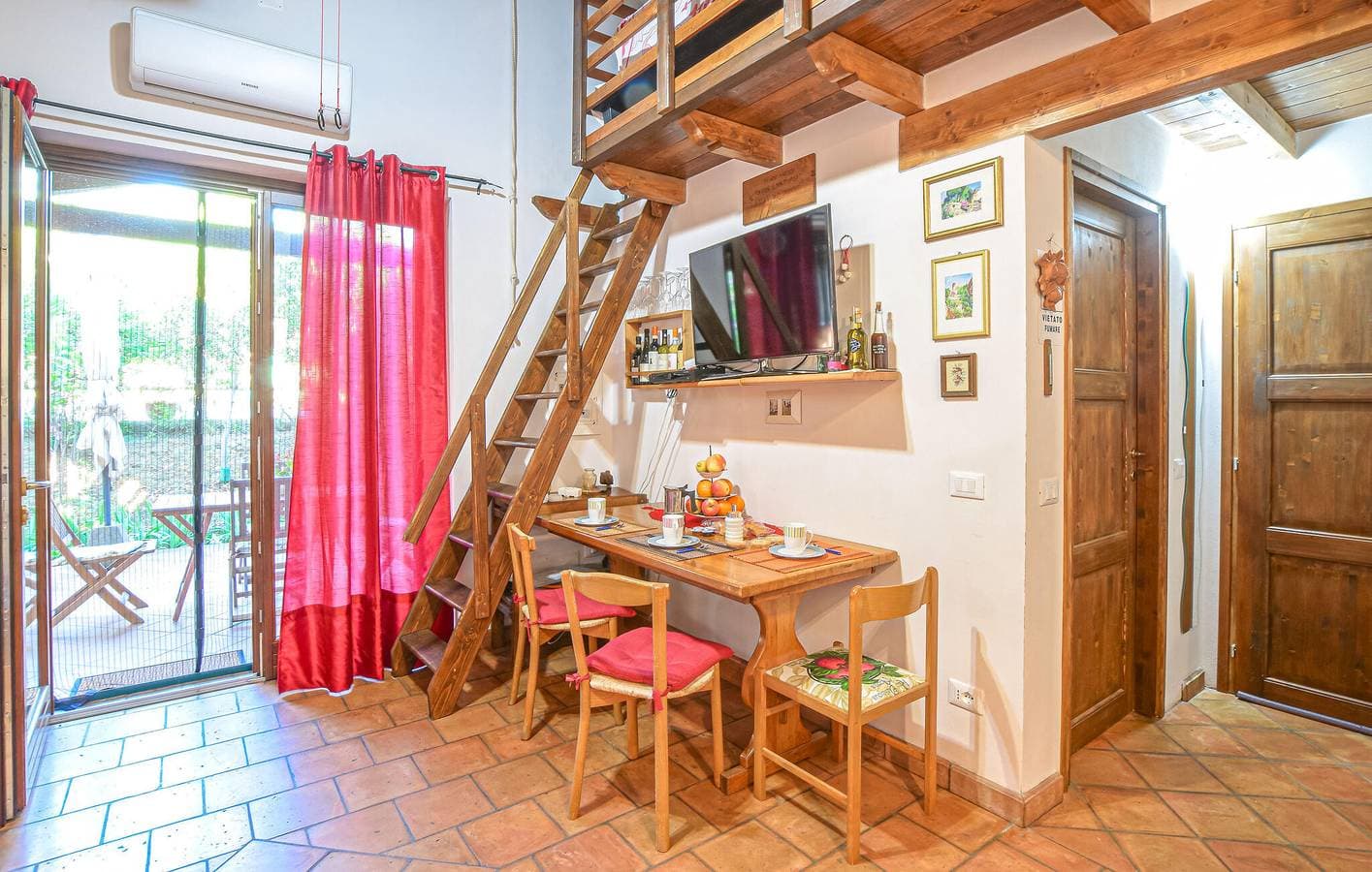Foto 5 von 37: Gemütliches Apartment mit AC, Pool, Parkplatz & WiFi