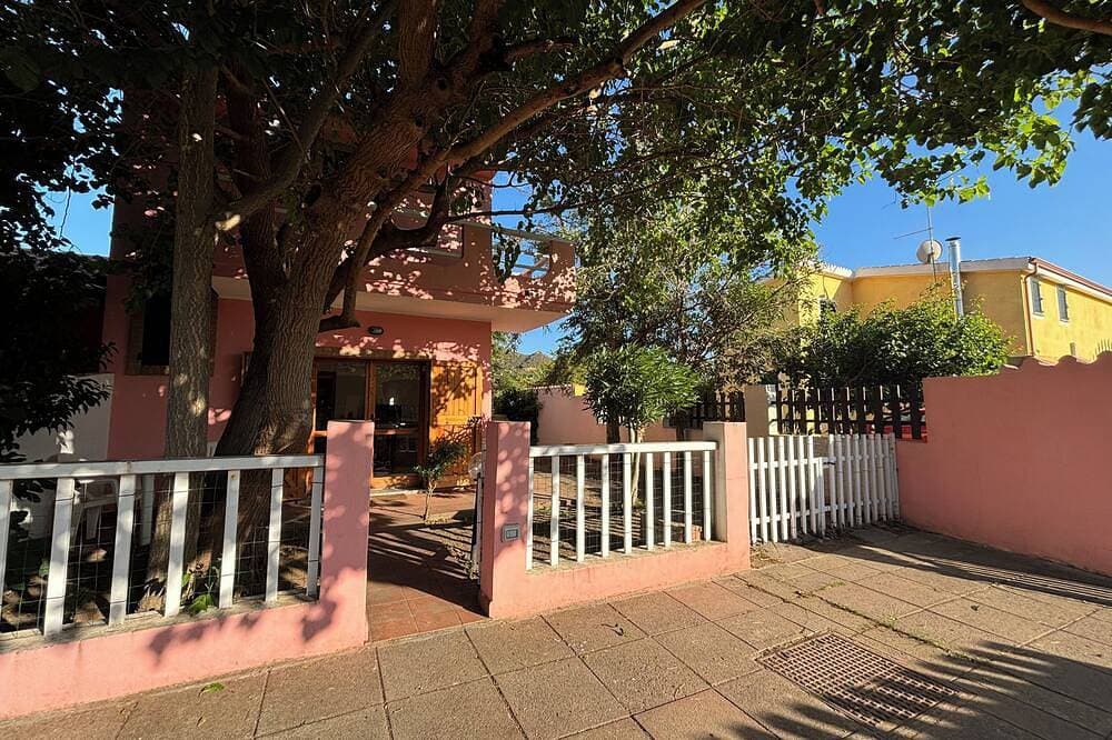 Private Villa Mit Unabhängigem Garten 1
