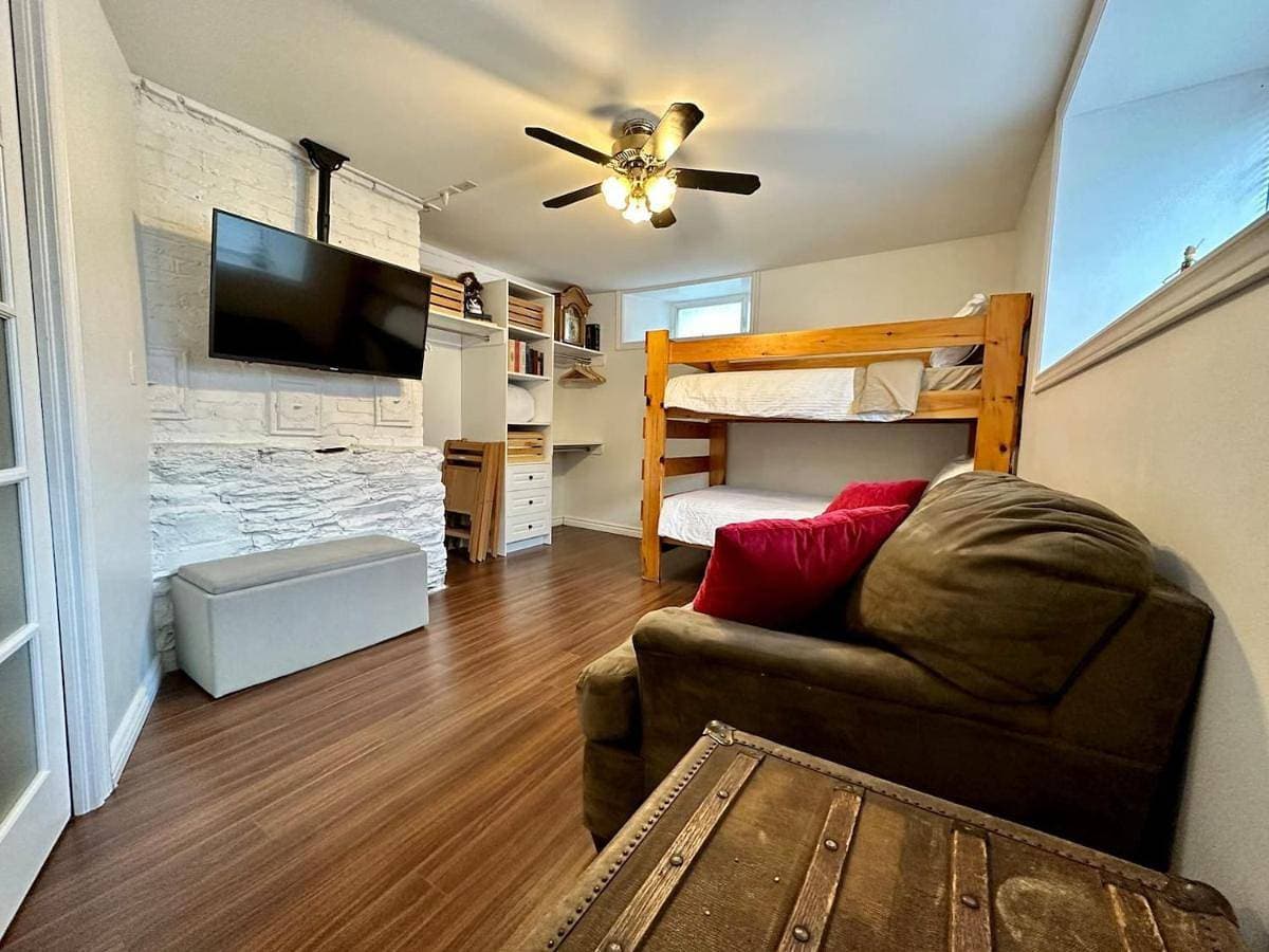 Hiltz House Cellar Suite Near Halifax Ferry 1