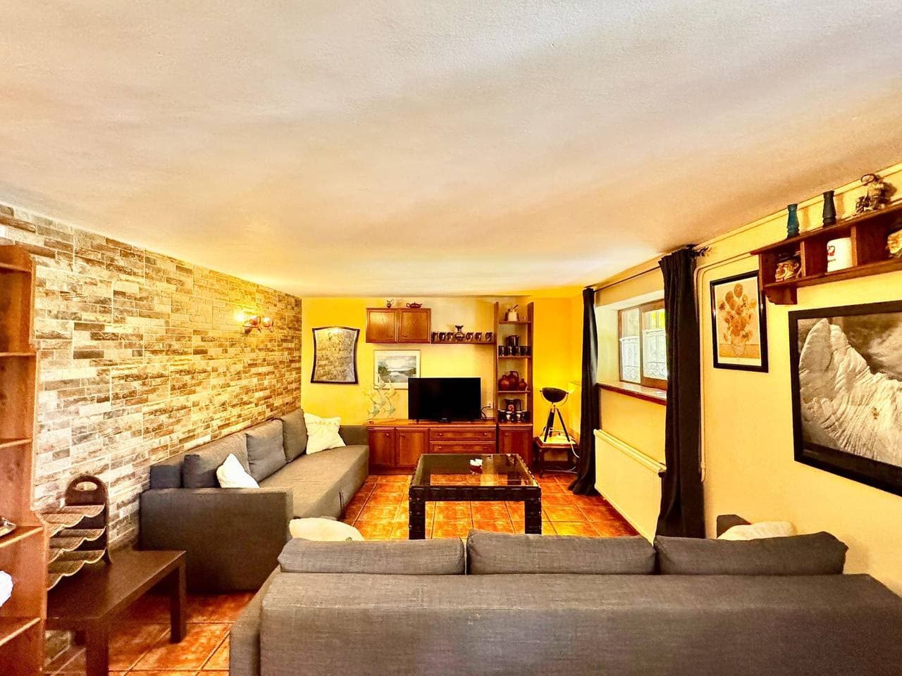 Bauernhaus-Apartment mit Pool 1