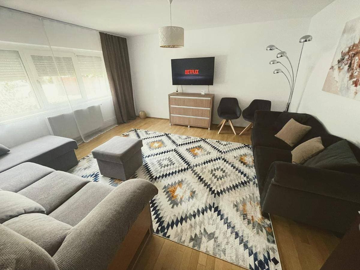 Modern Apartment with Self Check-In 1