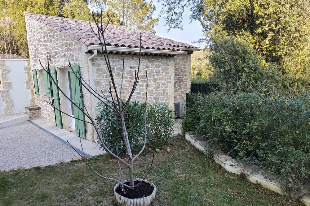 Foto 6 von 11: Studio spa jacuzzi private pool access villa in lorgues-83