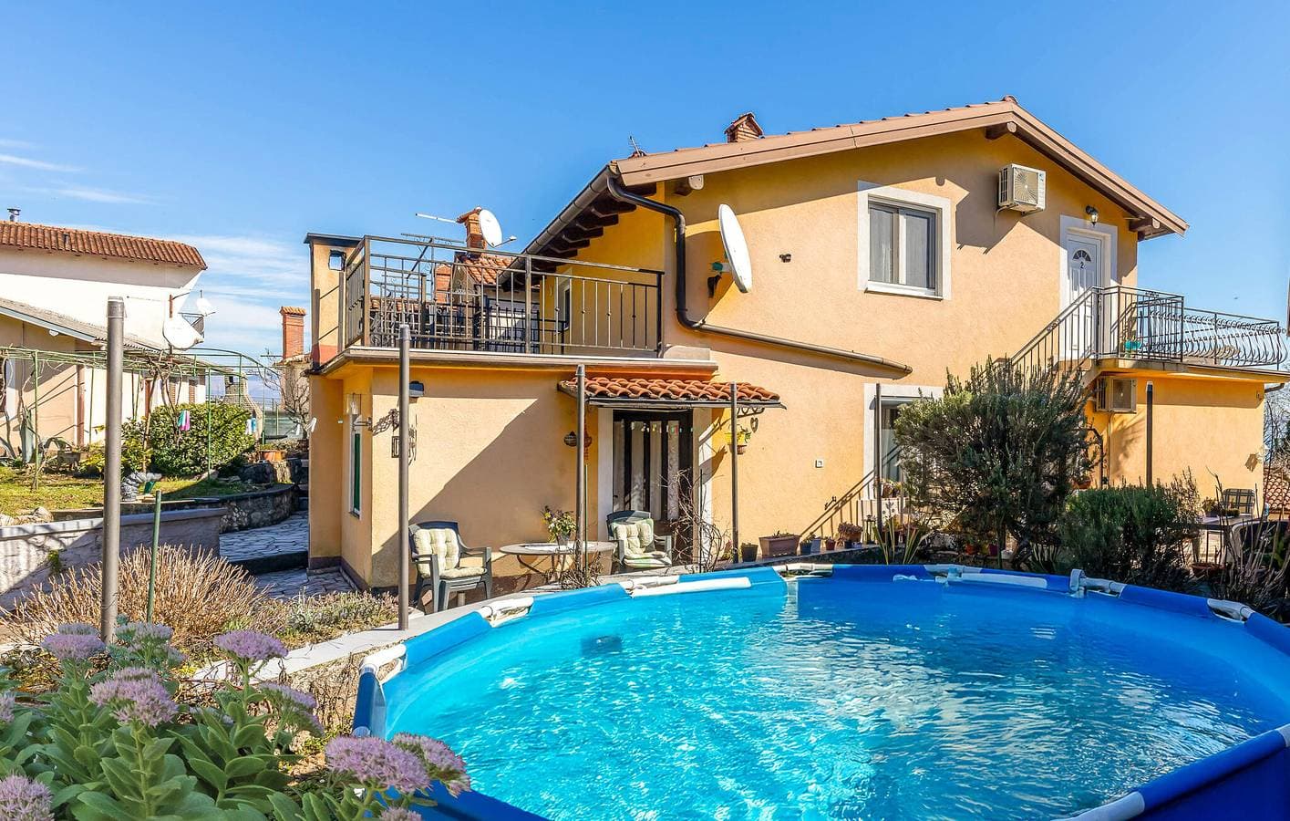 Apartment mit Meerblick, Pool, Parkplatz und WLAN in der Nähe des Hundestrands 1