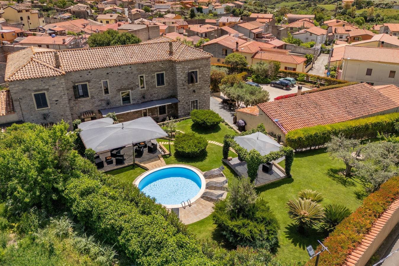 Foto 2 von 42: Villa 'Luxury Home Borgo Antico' mit Bergblick, WLAN und Klimaanlage