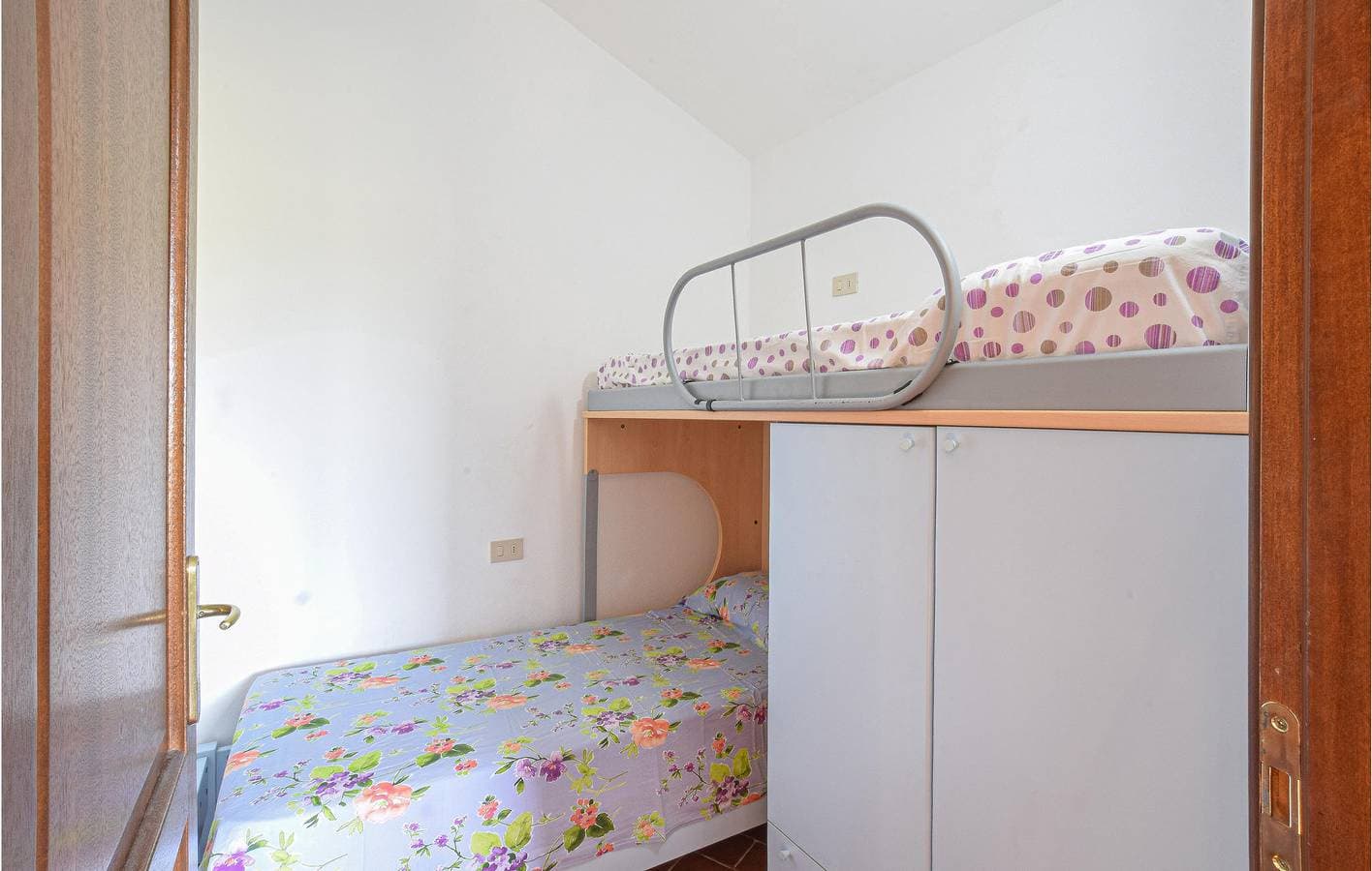 Foto 11 von 18: Strandnahe 1BR Wohnung mit Parkplatz & WiFi