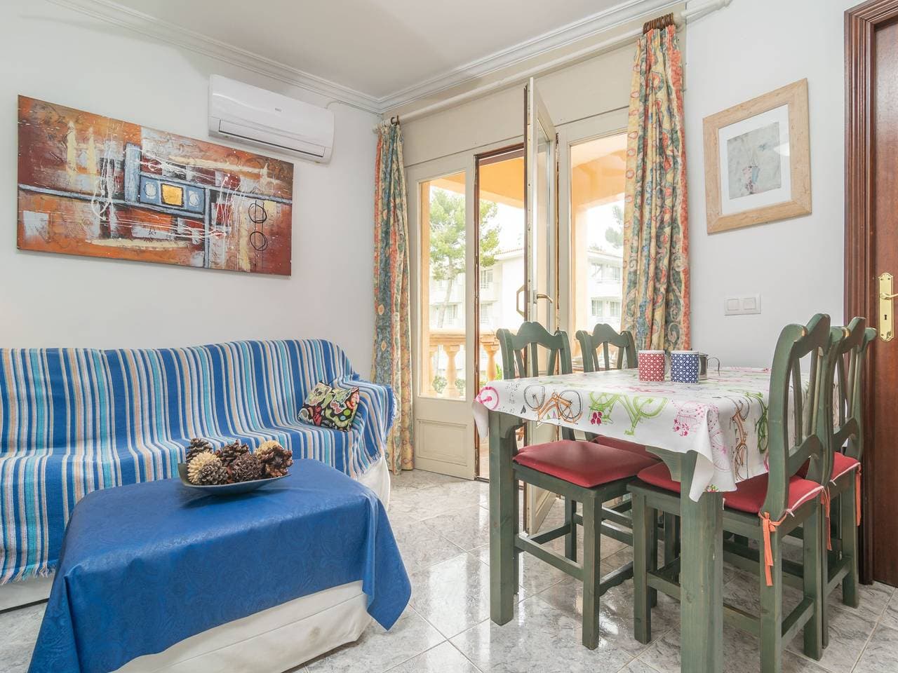 Foto 5 von 17: Casa Elena - Apartment In Cala Lliteres
