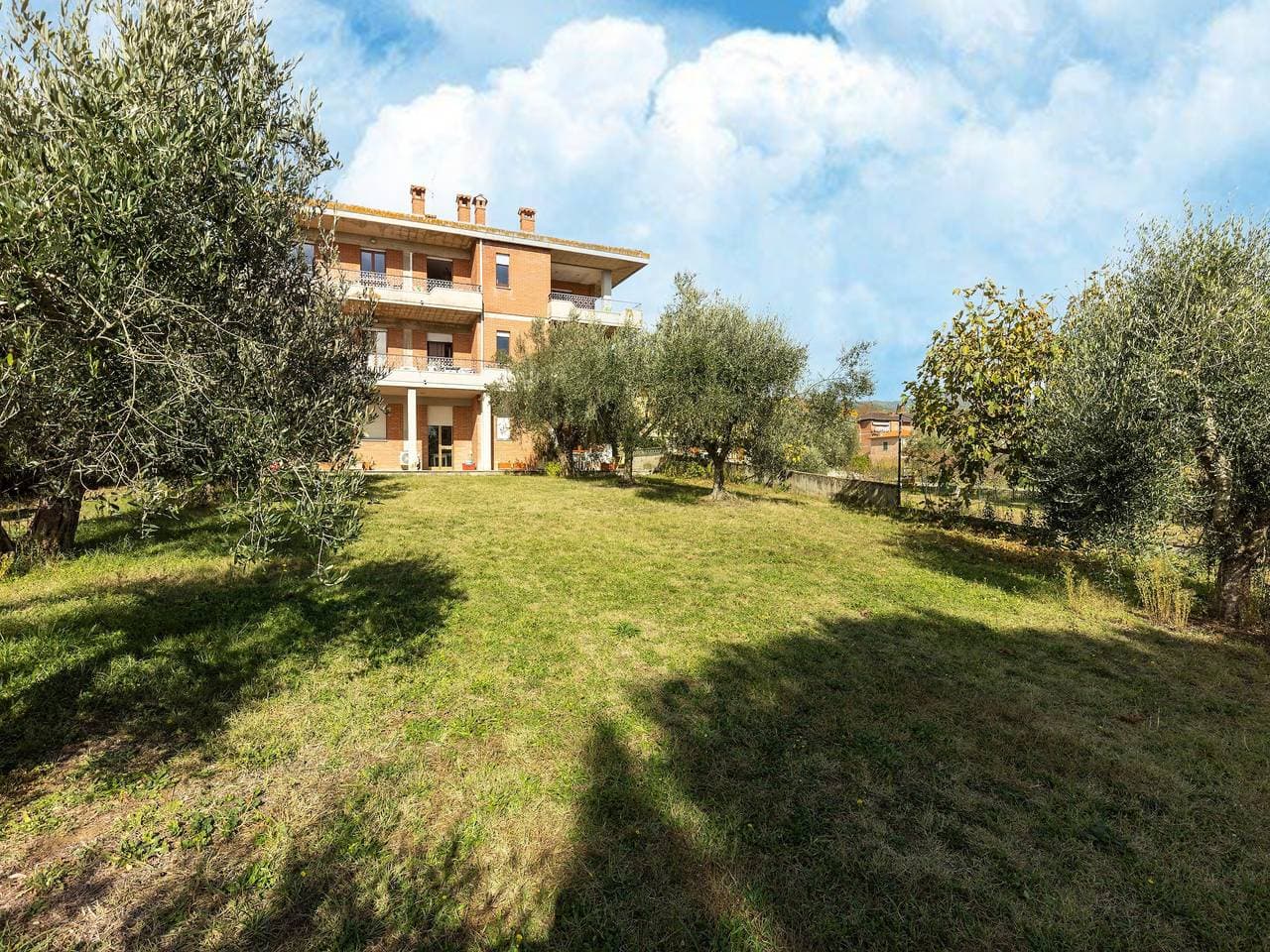 Foto 13 von 78: Ruhiges Apartment mit Seeblick