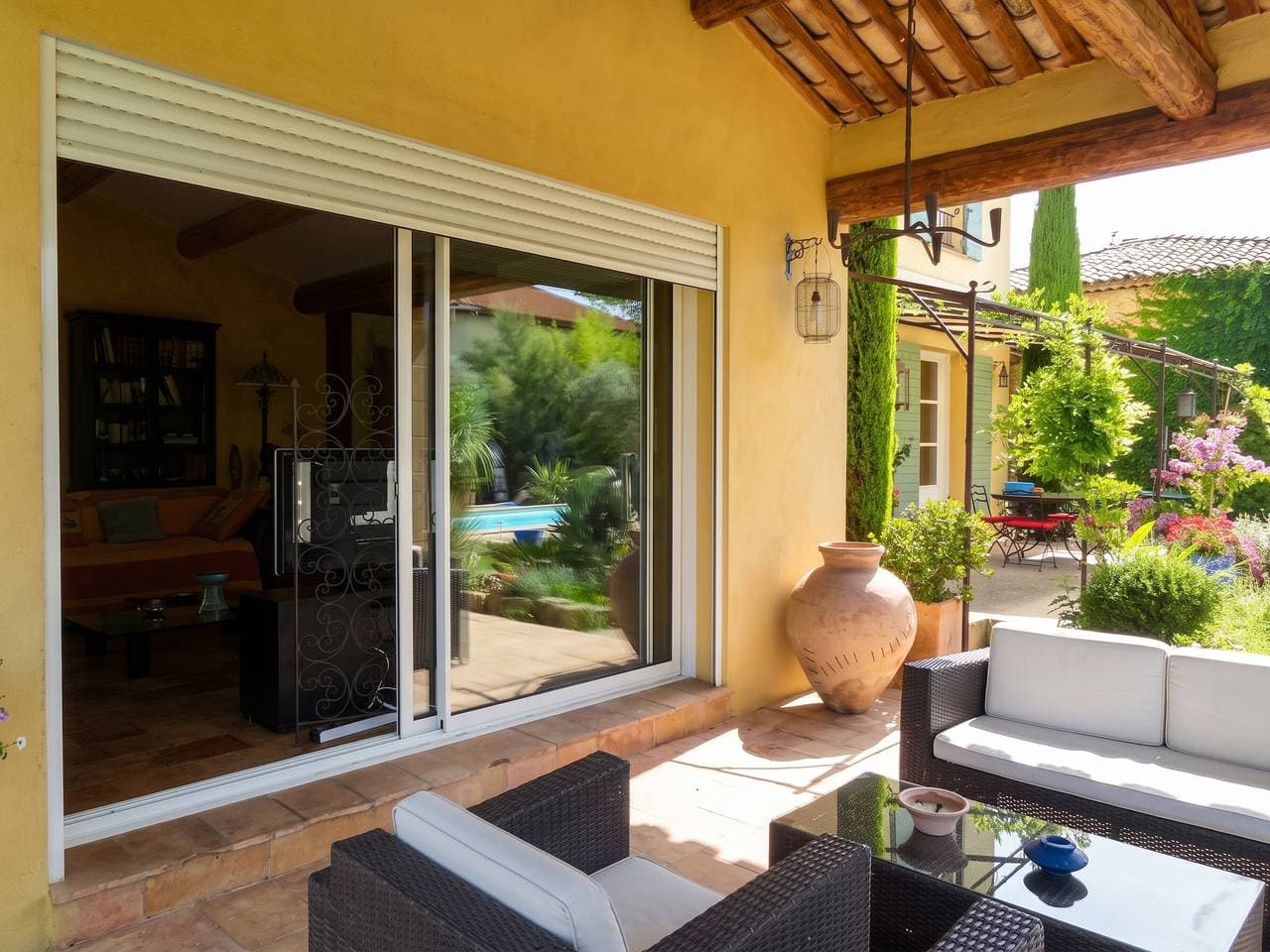 Foto 2 von 15: Frei stehendes Haus mit privatem Pool in Beauvoisin