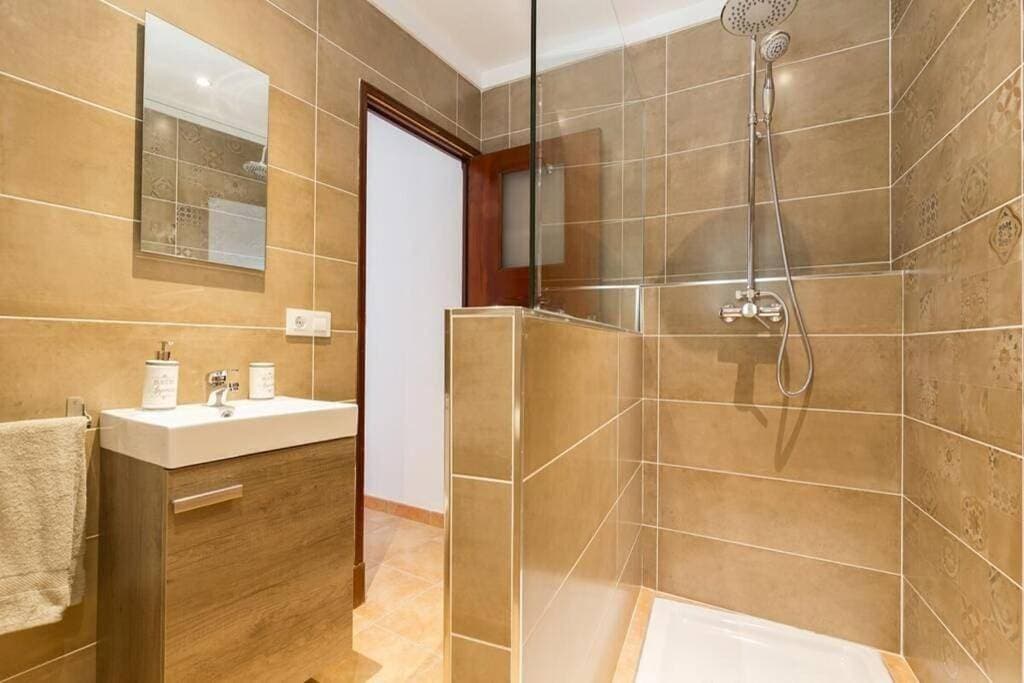 Foto 12 von 18: Ferienhaus für 6 Personen mit Terrasse
