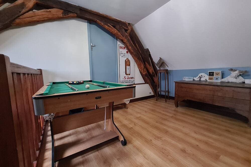 Foto 13 von 20: Gemütliches Zimmer mit Sitzecke und Frühstück