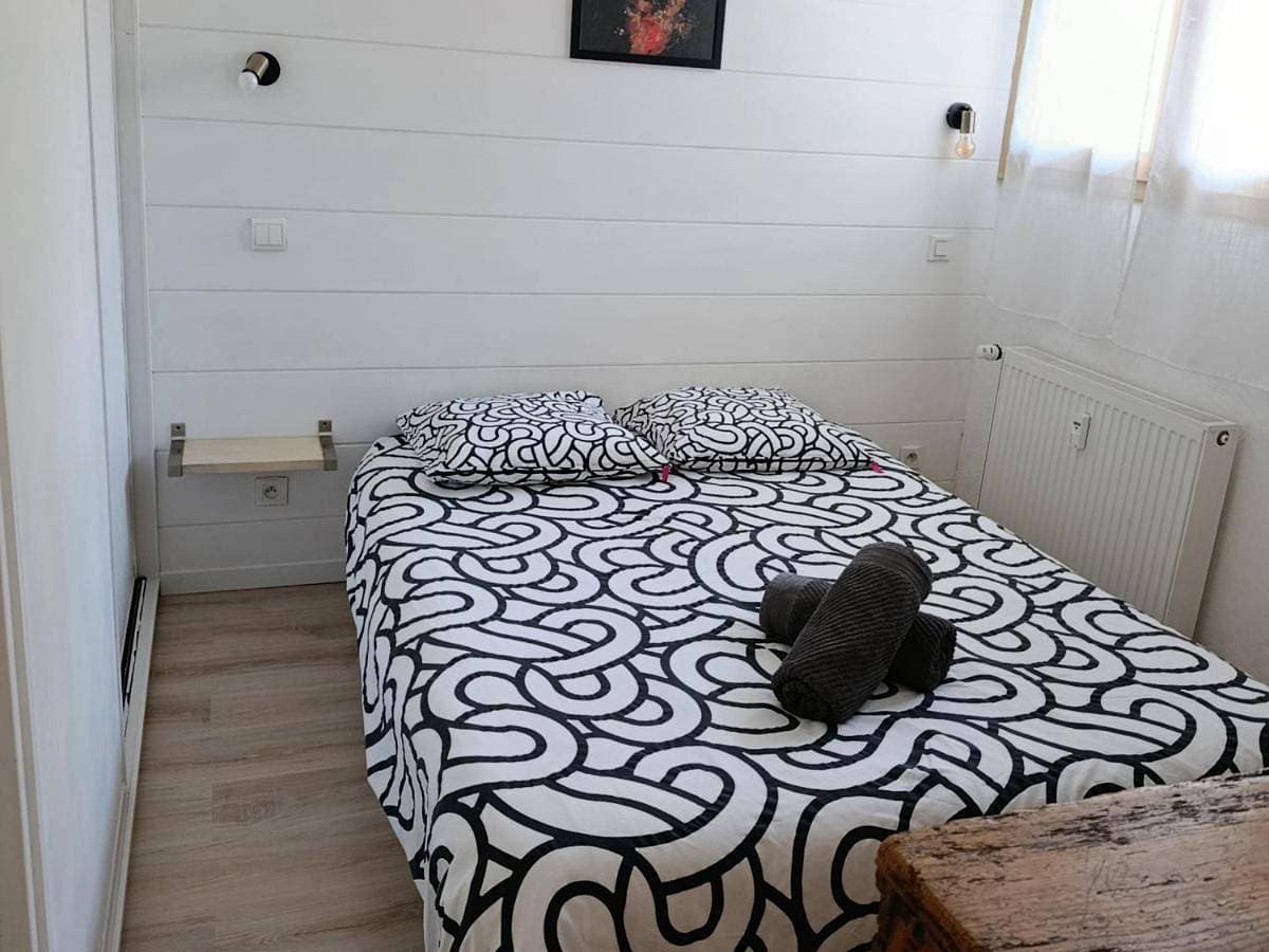 Foto 5 von 20: Two-Bedroom Apartment