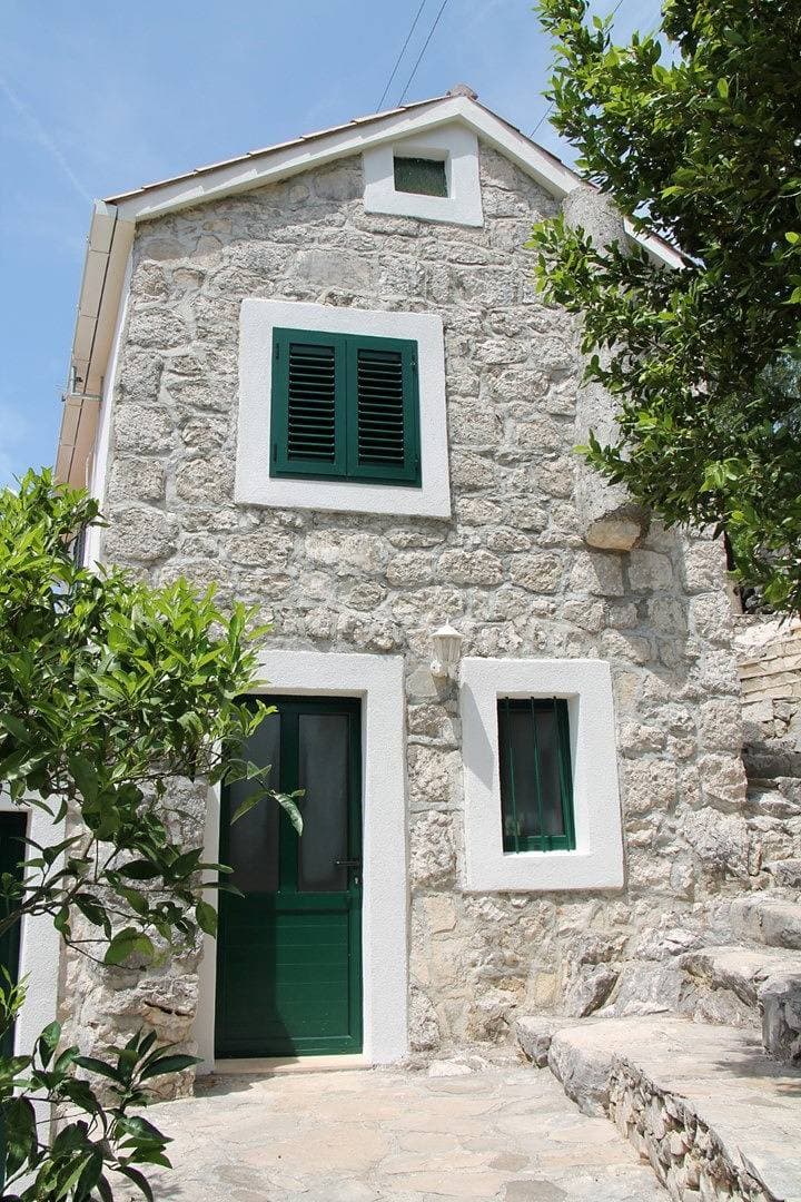 Foto 13 von 31: Ferienhaus Sweet Shelter mit Whirlpool