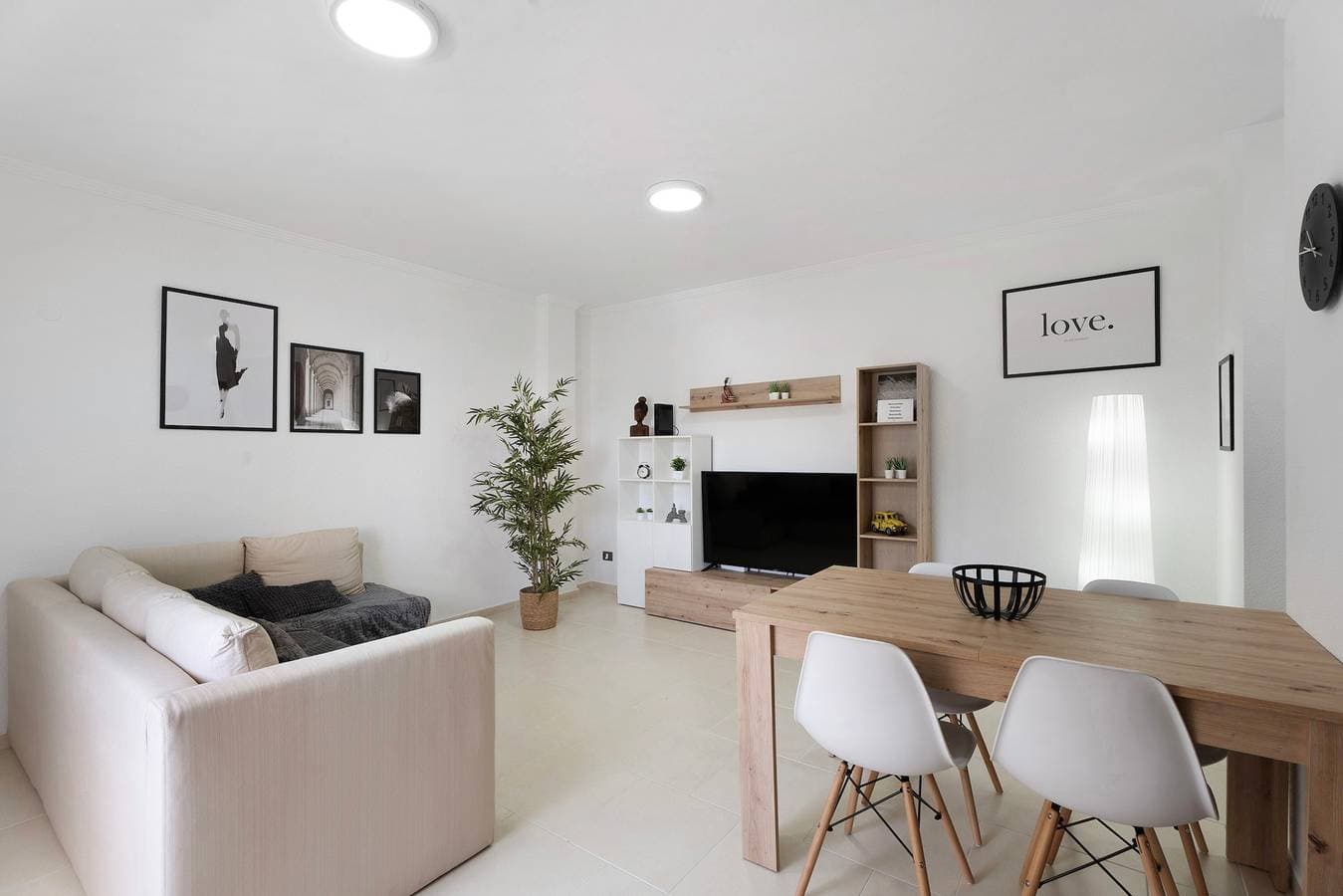 Foto 4 von 25: Ferienwohnung 'Apartamento Opuntia' mit Bergblick, Balkon und WLAN