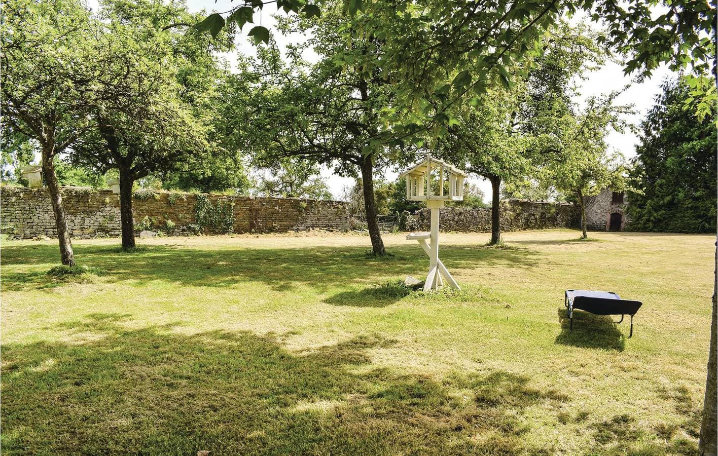 Foto 4 von 37: Geräumige Wohnung mit Garten und Parkplatz