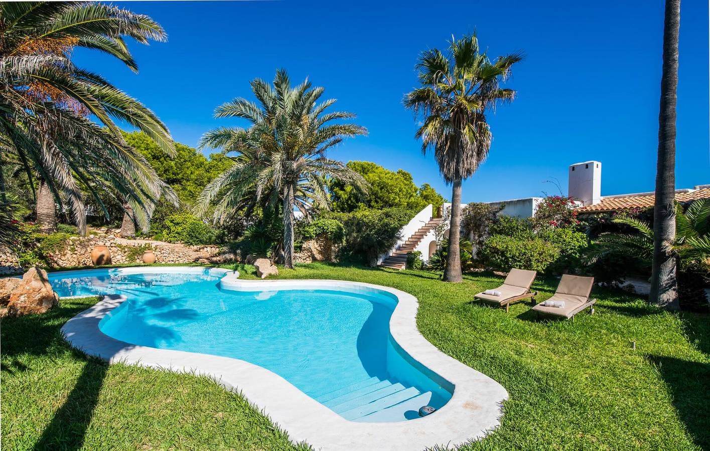 Foto 8 von 51: Apartment mit Meerblick, Terrasse und Pool