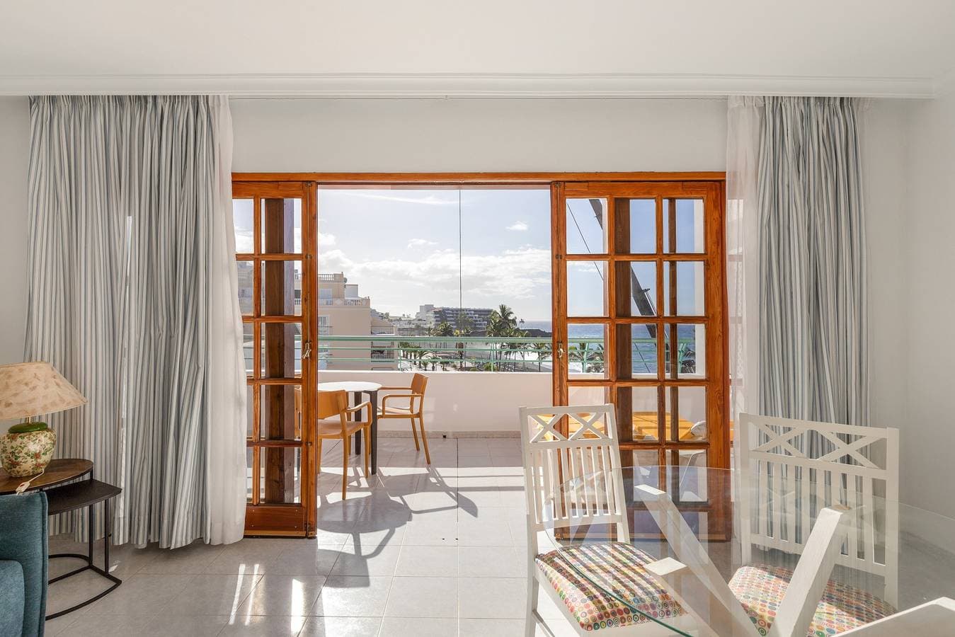 Foto 2 von 32: Apartment 'Playa Delphin 302' mit Meerblick, Balkon und WLAN