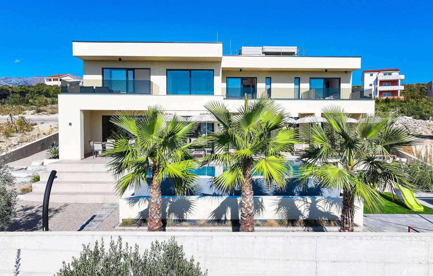 Foto 7 von 64: Modernes Apartment mit Pool, WLAN und Parkplatz in der Nähe von Novigradsko – Mehr