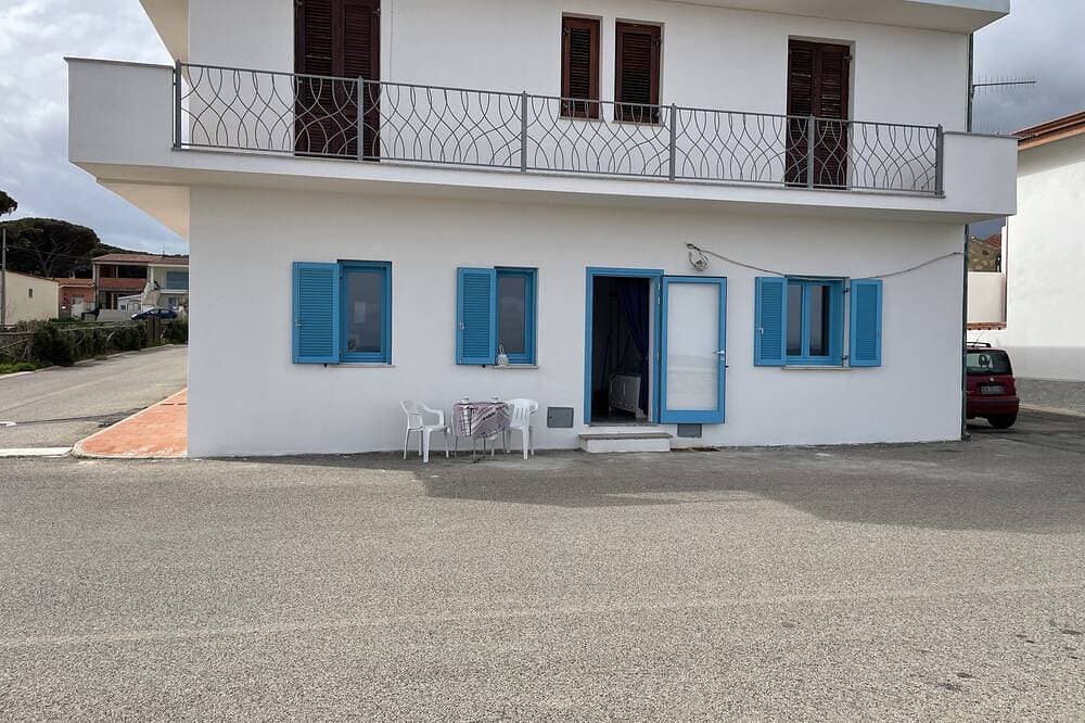Foto 12 von 27: Lovely two-room beachfront apartment, comfort and relaxation