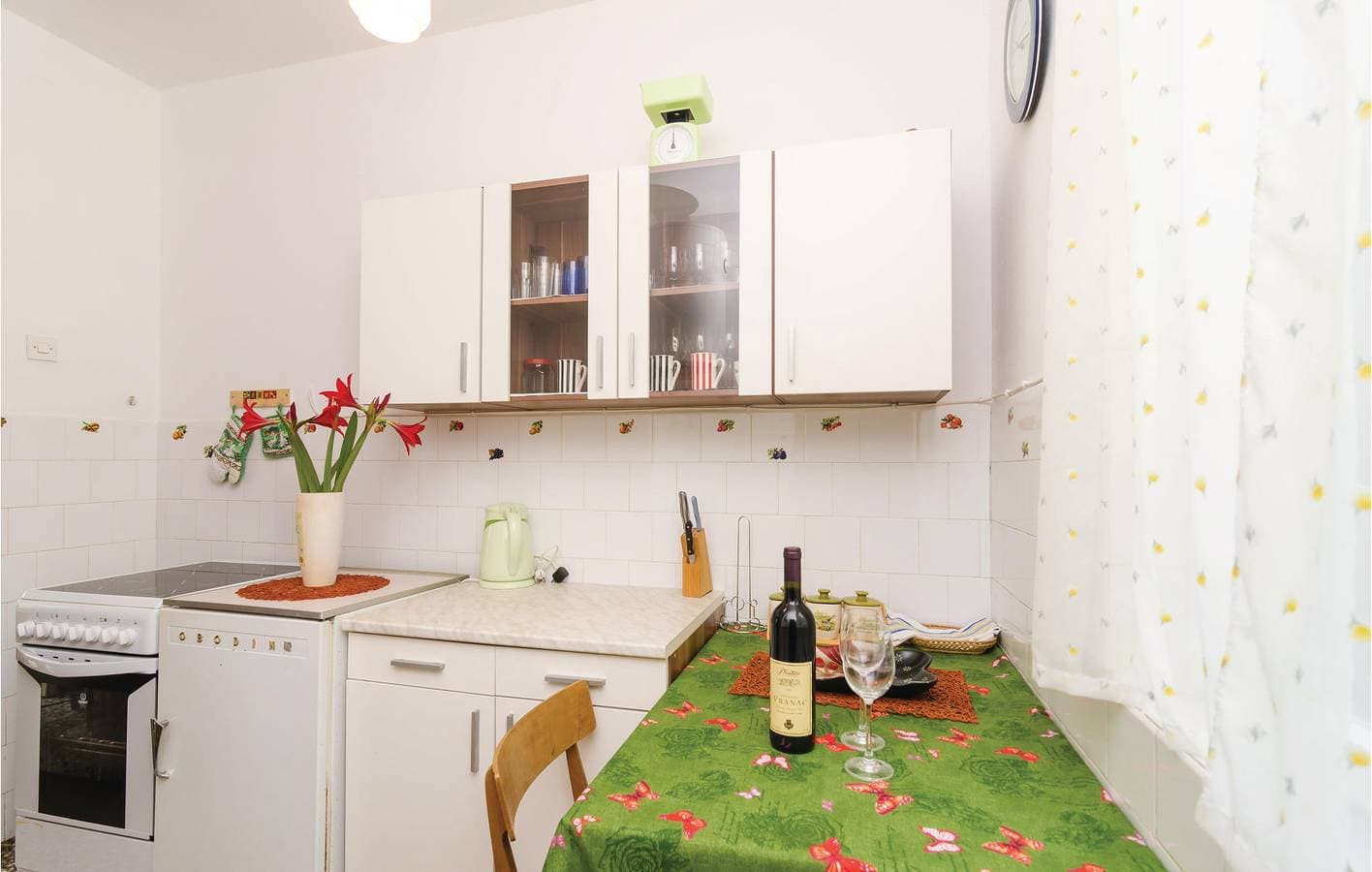 Foto 4 von 17: Ferienhaus für 4 Personen mit Terrasse