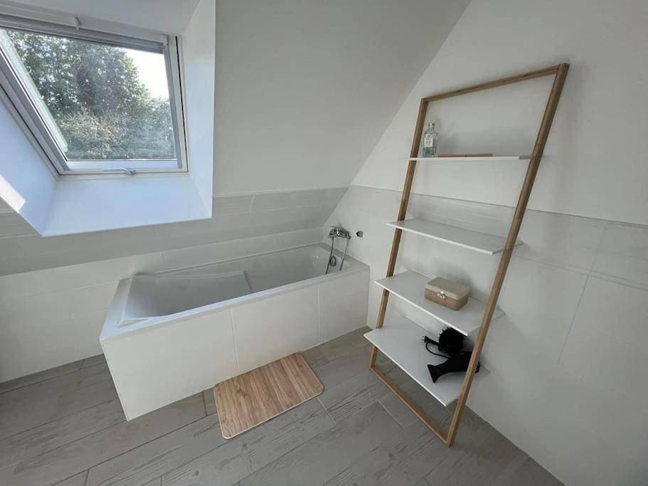 Foto 7 von 12: Three-Bedroom House