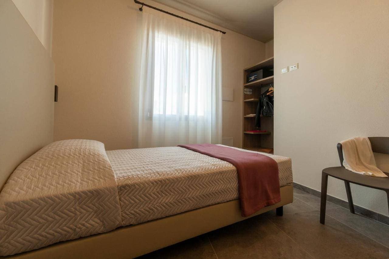 Foto 9 von 16: Economy Double Room