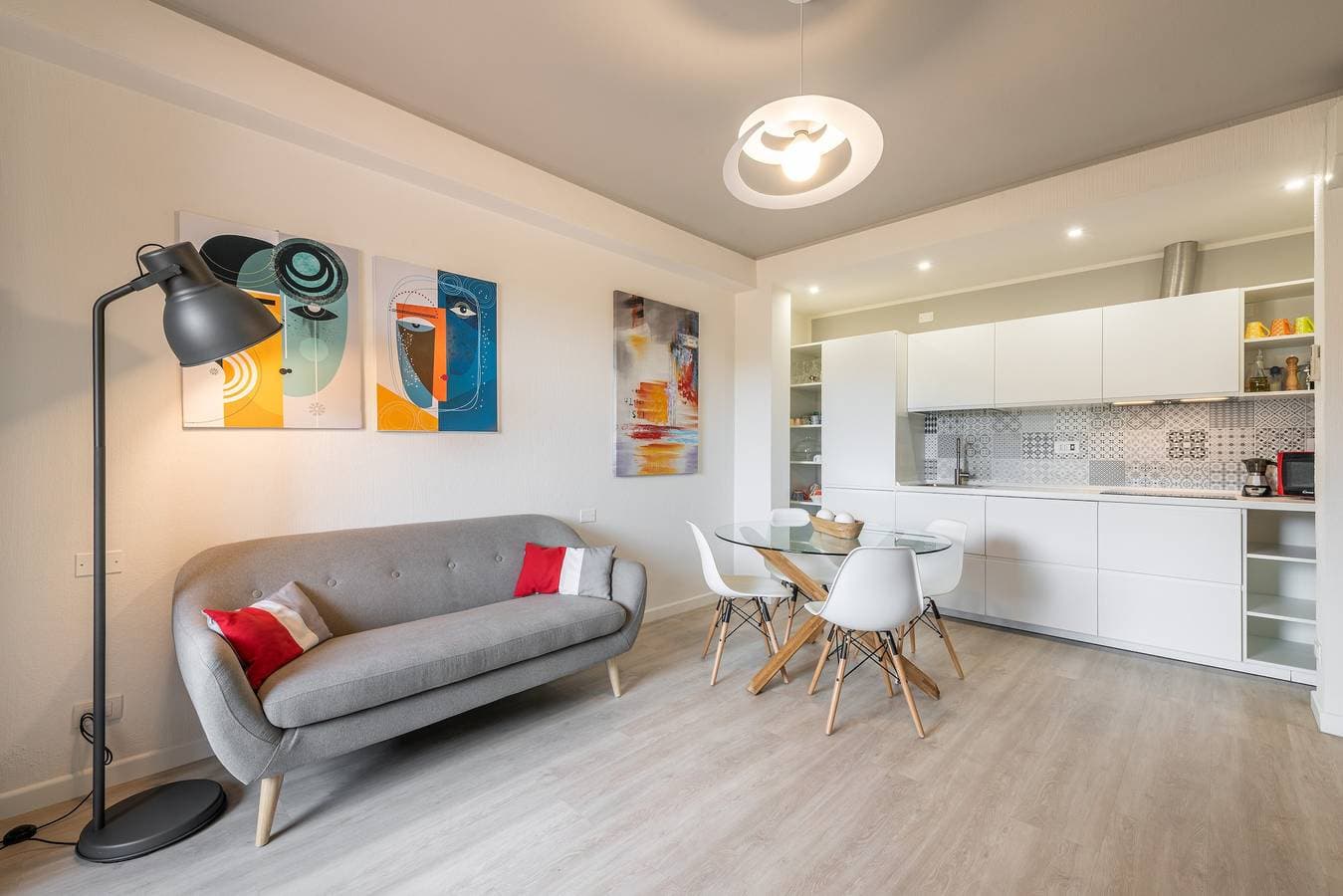 Foto 7 von 32: Ferienhaus "Raggio di Luna" mit WLAN, Klimaanlage, Balkon & Garten