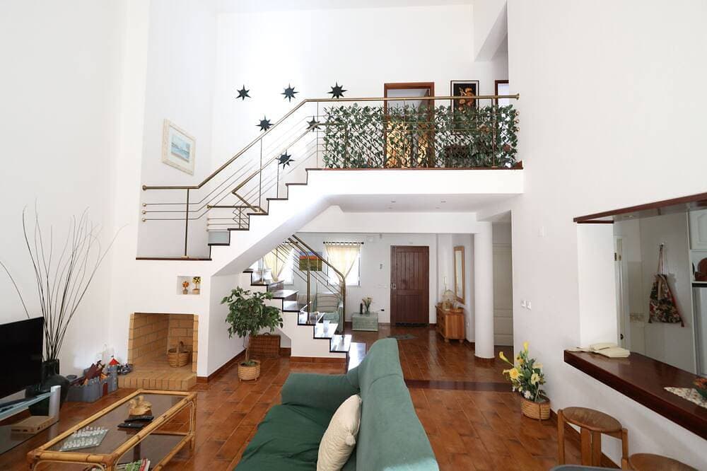 Foto 9 von 30: Charming 3 bedroom, 3 bathroom Villa, only 450m from the beach - 163730/Al