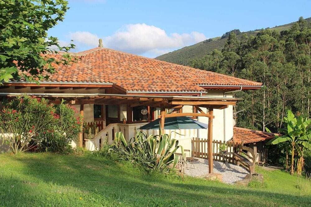San Cipriano, schönes Landhaus mit schöner Aussicht in schöner Umgebung. 1