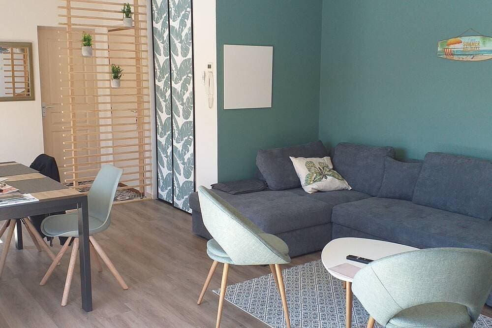 Duplex 72m² apartment renovated in 2020 400m from the beach and shops 1