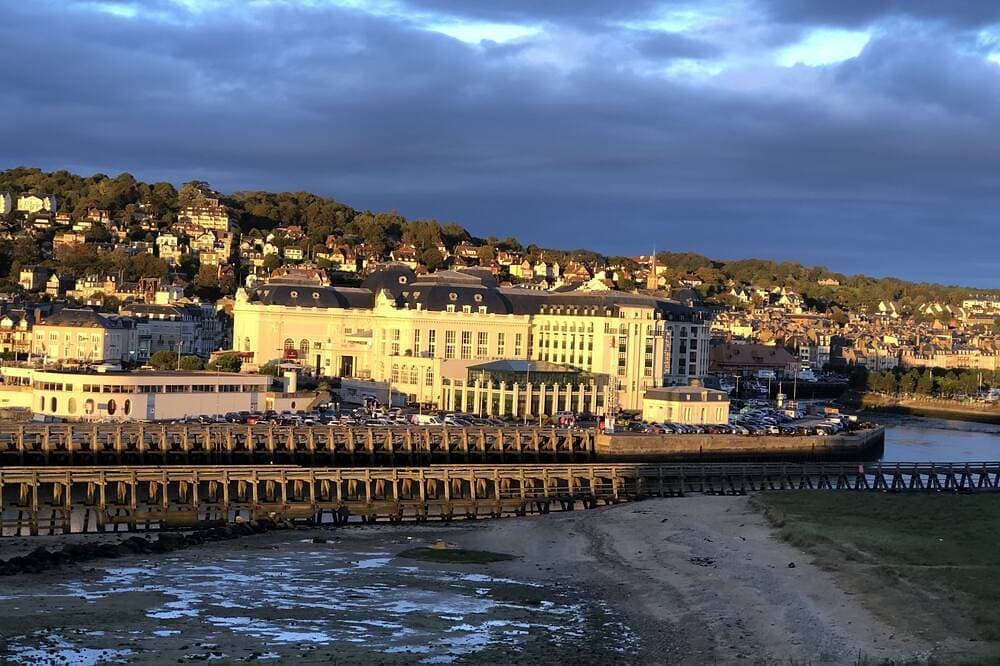 Foto 9 von 17: Deauville - Großes Studio mit Panoramablick - 2/4 Schlafplätze