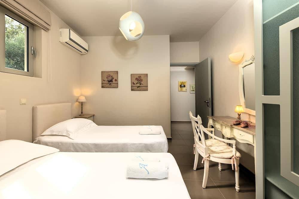 Foto 3 von 30: Villa Armonia, sea view, heated pool (for an extra fee), and excellent privacy.