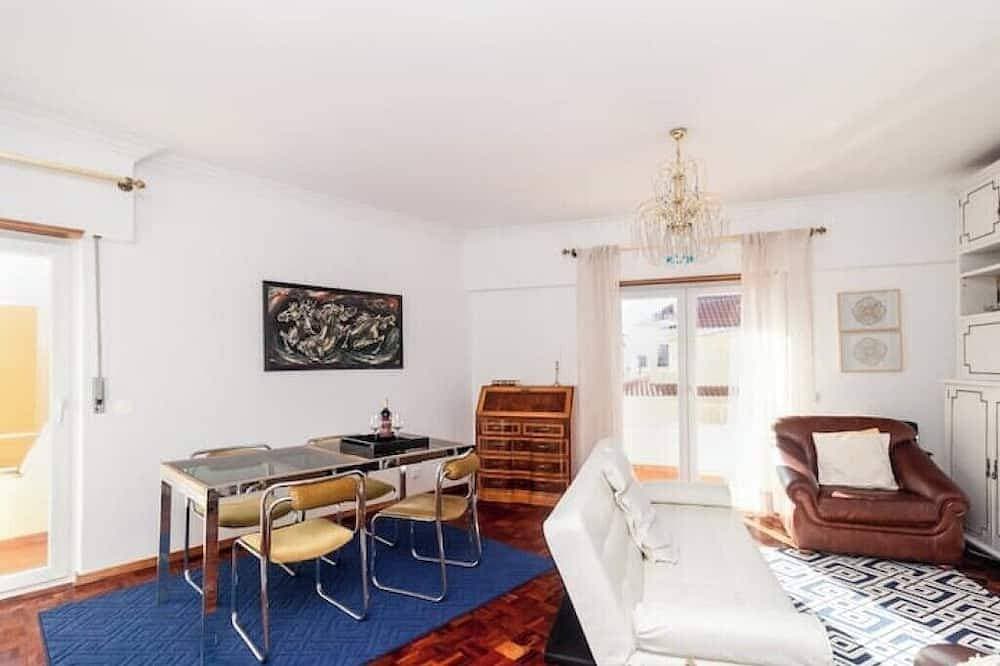 Foto 10 von 30: Myhomereservation: chic vintage villa with terrace and barbecue