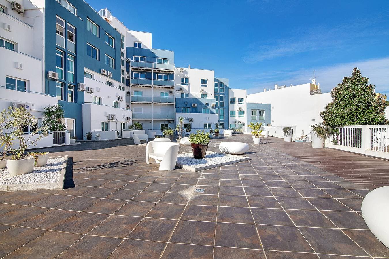 Foto 10 von 28: Einzimmerapartment 'Estúdio Completo' mit Meerblick, Wi-Fi und Klimaanlage