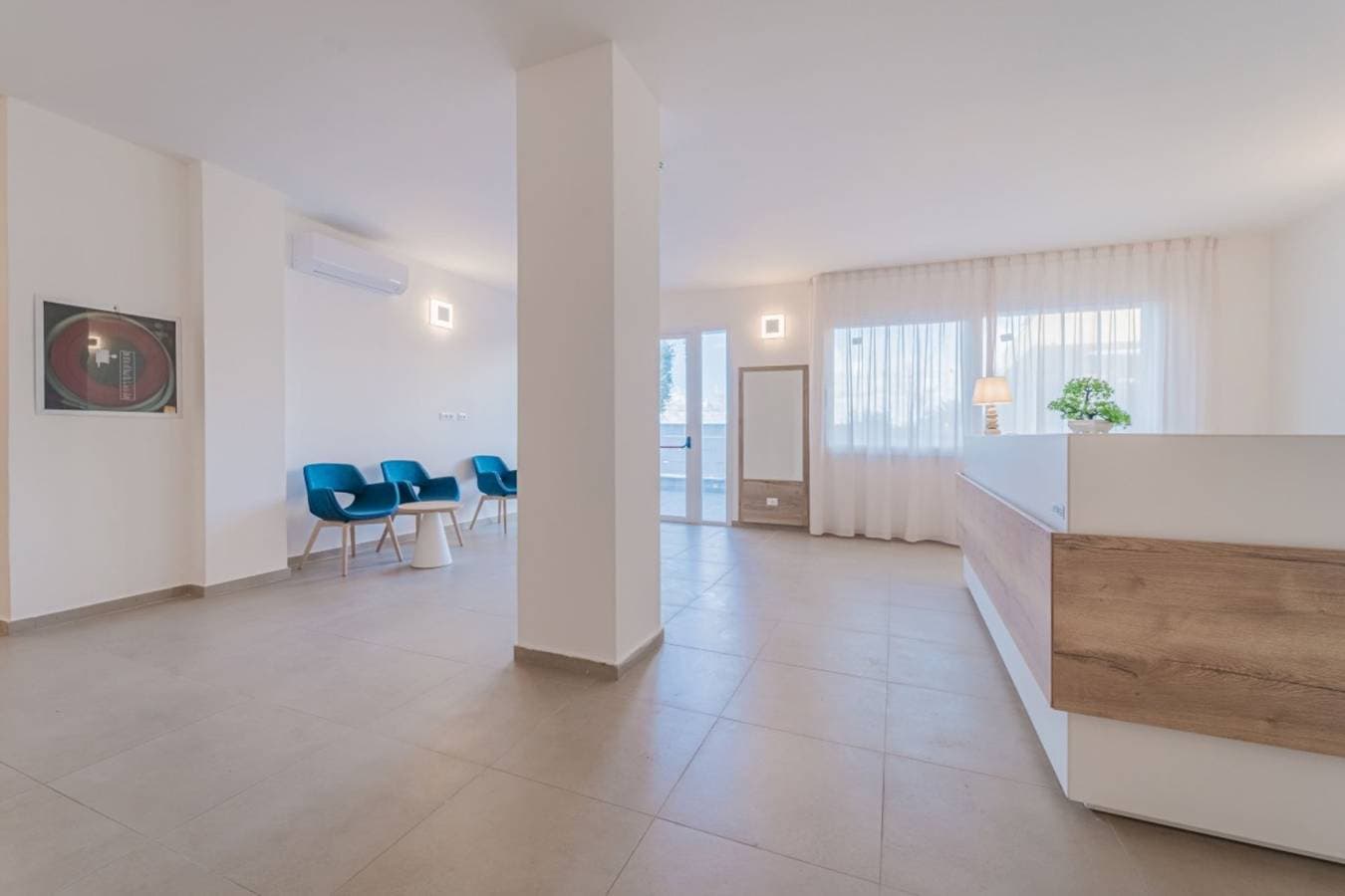 Foto 7 von 24: Ferienwohnung für 4 Personen mit Terrasse