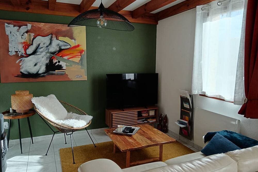 House in vacation residence 4 persons swimming pool, tennis, petanque, sneakers 1