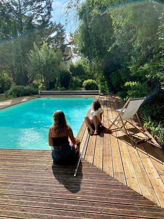 Pigeonnier avec piscine au cœur d’un village (4-6 personnes) 1