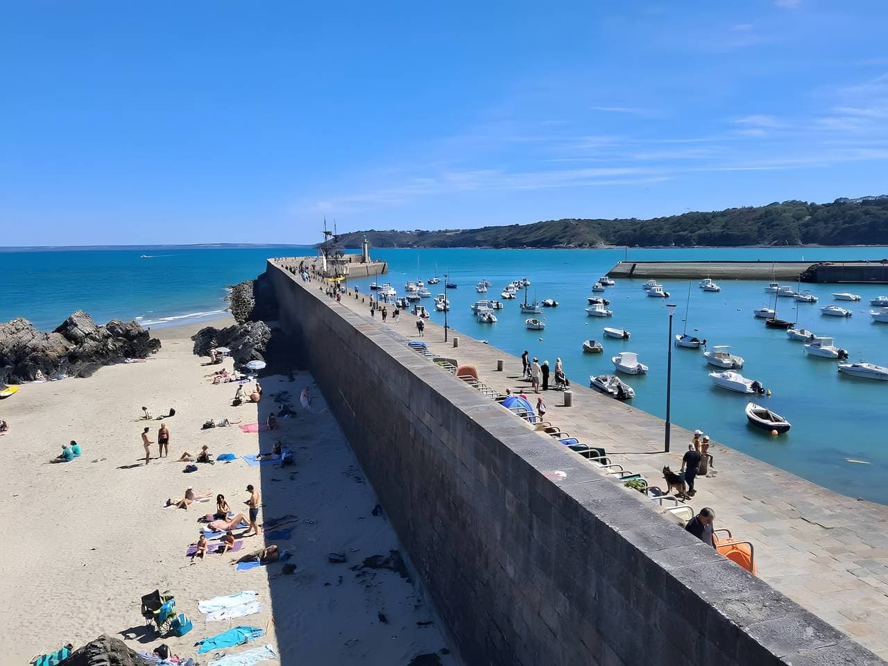 Gîte 30m de la mer, plage sur place 1