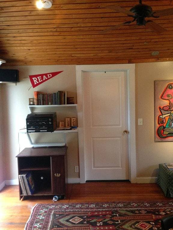 Saugatuck / Douglas Cosy Cottage zu Fuß in die Stadt, 1 Meile zum Lake Michigan 1
