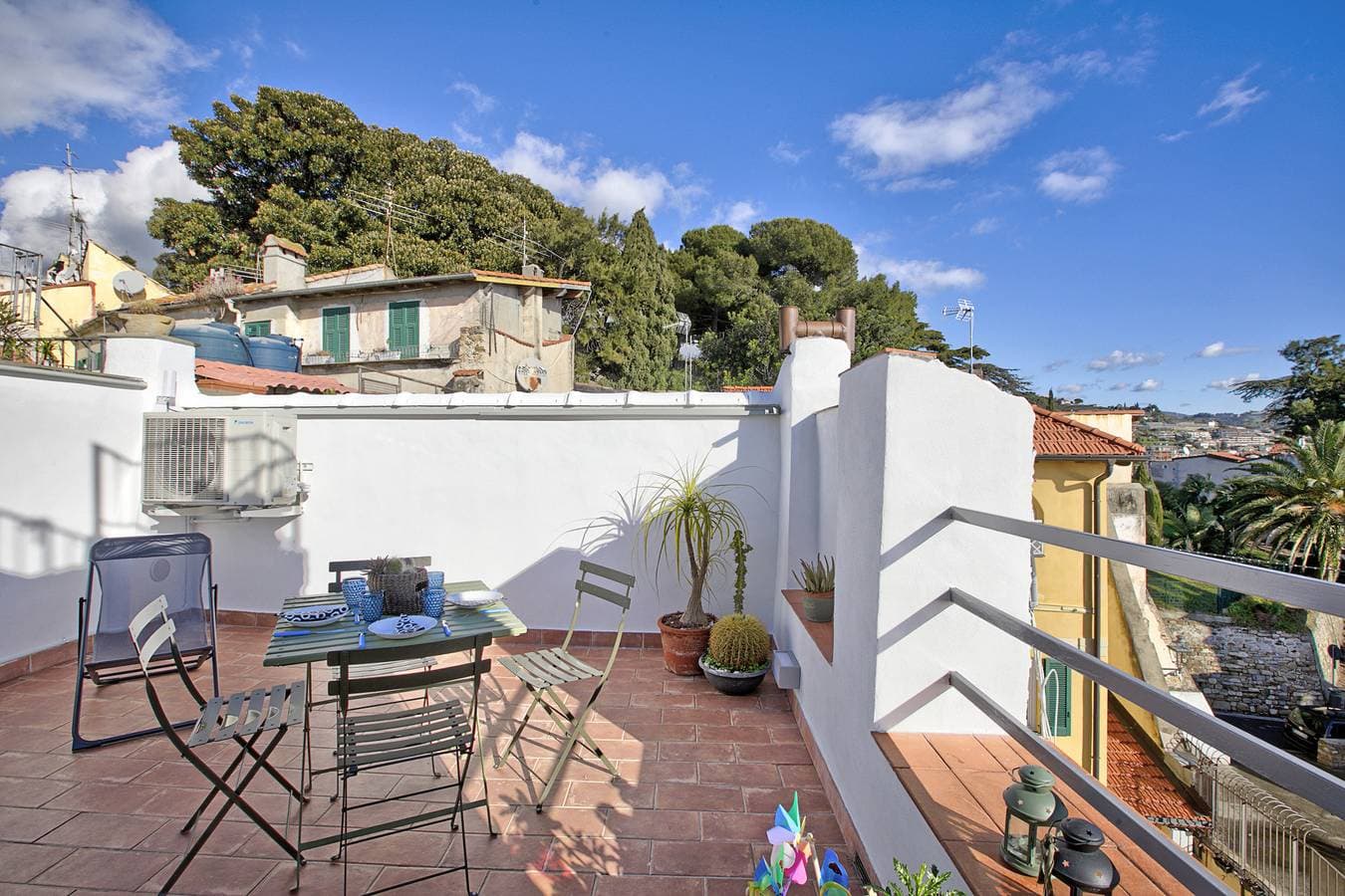 Foto 5 von 37: La Torretta Holiday Home with Terrace, Sanremo
