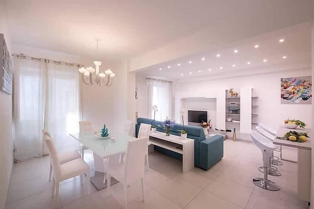 Modern Apartment close to the Beach - Corso 4 by Amalfivacation.It 1